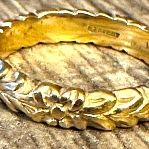 WOW POSHMARK - Authentic James Avery 14K Gold Flower & Leaves Ring RETIRED STYLE